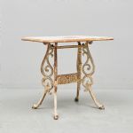 1358 1156 GARDEN TABLE